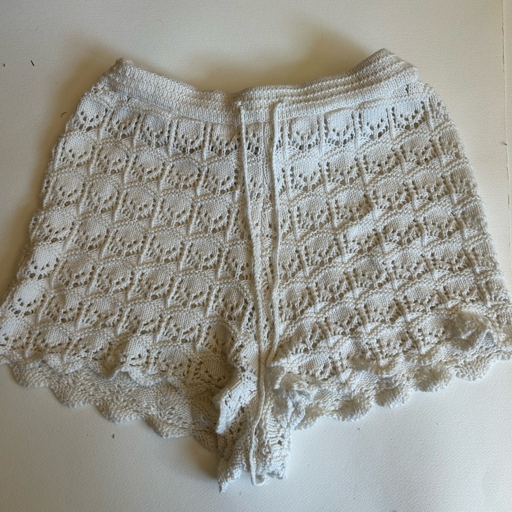 American eagle crochet shorts